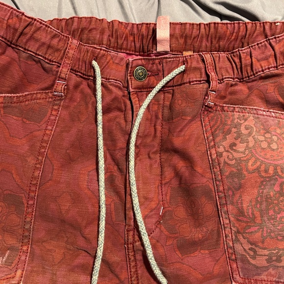 Red Patterned Pants pilcro - Picture 3 of 7